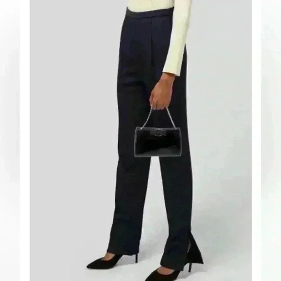 Salvatore Ferragamo
Vara Bow Chain Evening Bag Patent Small - Picture 3 of 8